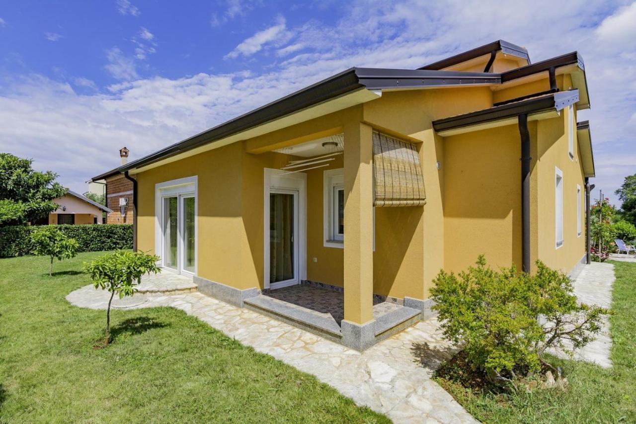 Bozica House With Apartment Umag Kültér fotó